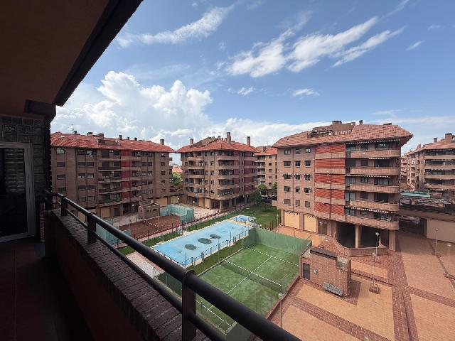Imagen 27 Inmueble 302728 - Piso en venta en Alcalá De Henares / A cinco minutos de el Hospital de Alcala de Henares.