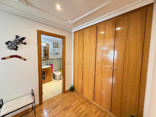 Imagen 3 Inmueble 302758 - Piso en venta en Torrejón De Ardoz / A cinco minutos de la Renfe de Torrejón de Ardoz.