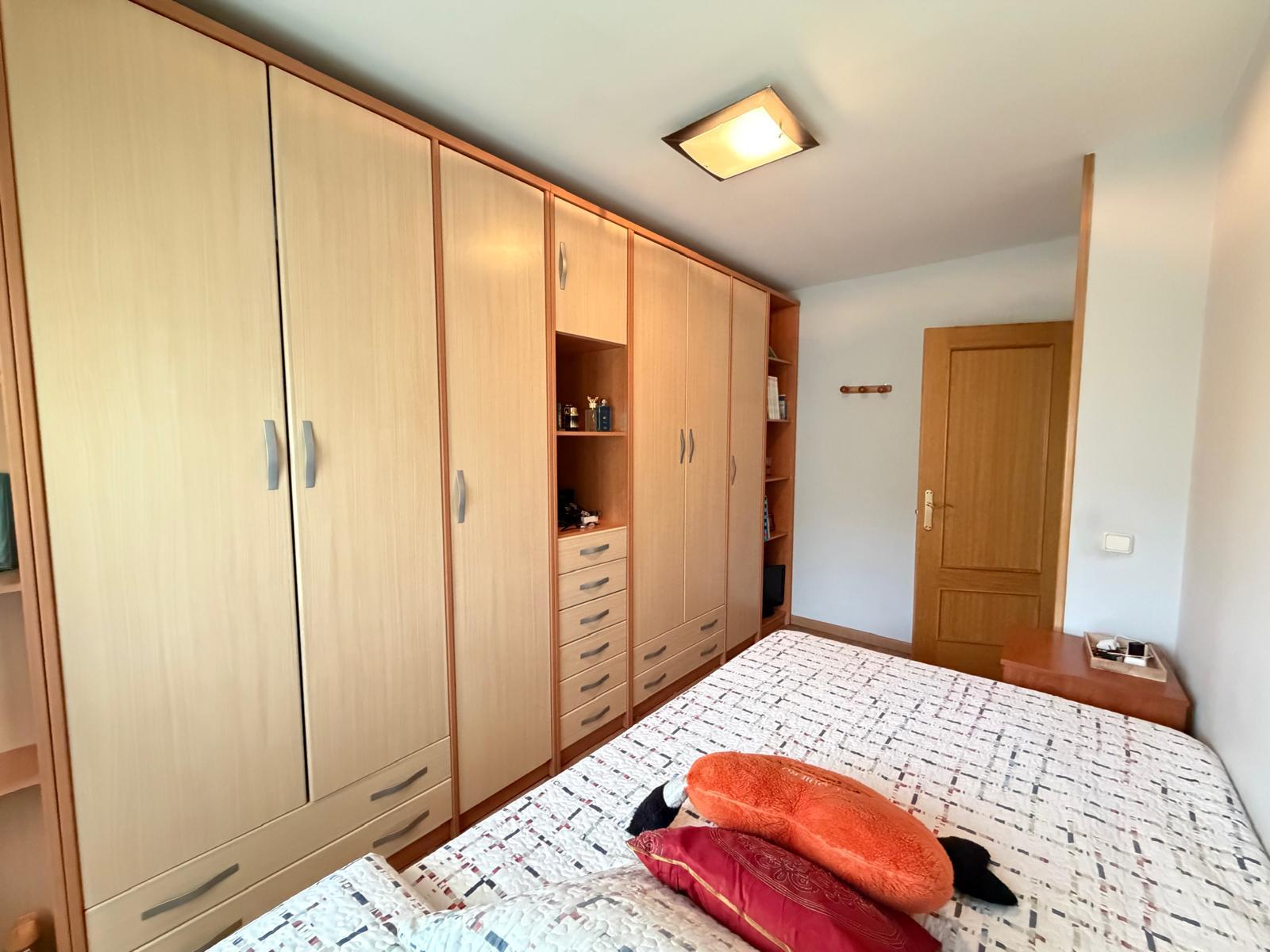 Imagen 12 Casa en venta en Alcalá De Henares / A  dos minutos de la renfe de La garena. 