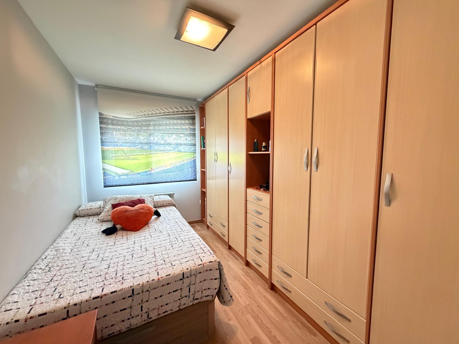 Imagen 13 Casa en venta en Alcalá De Henares / A  dos minutos de la renfe de La garena. 