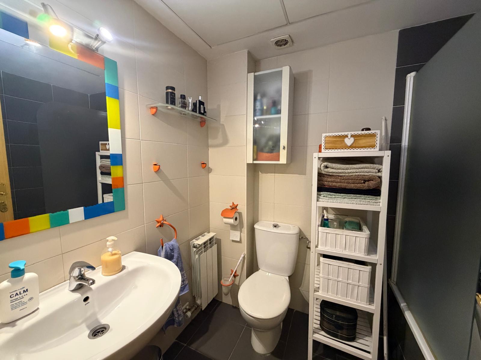 Imagen 18 Casa en venta en Alcalá De Henares / A  dos minutos de la renfe de La garena. 