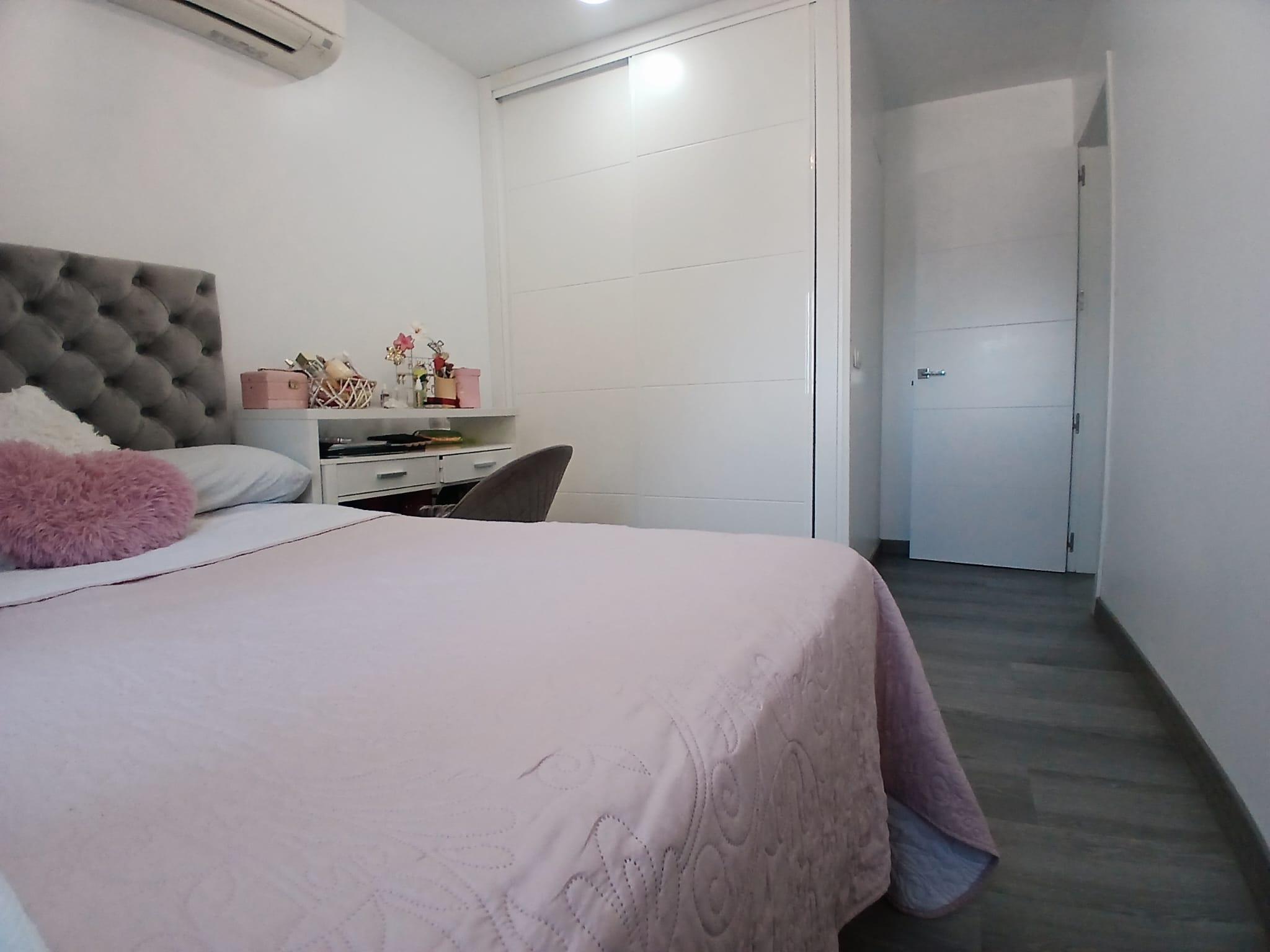 Imagen 18 Piso en venta en Torrejón De Ardoz / Cerca de todos los servicios.