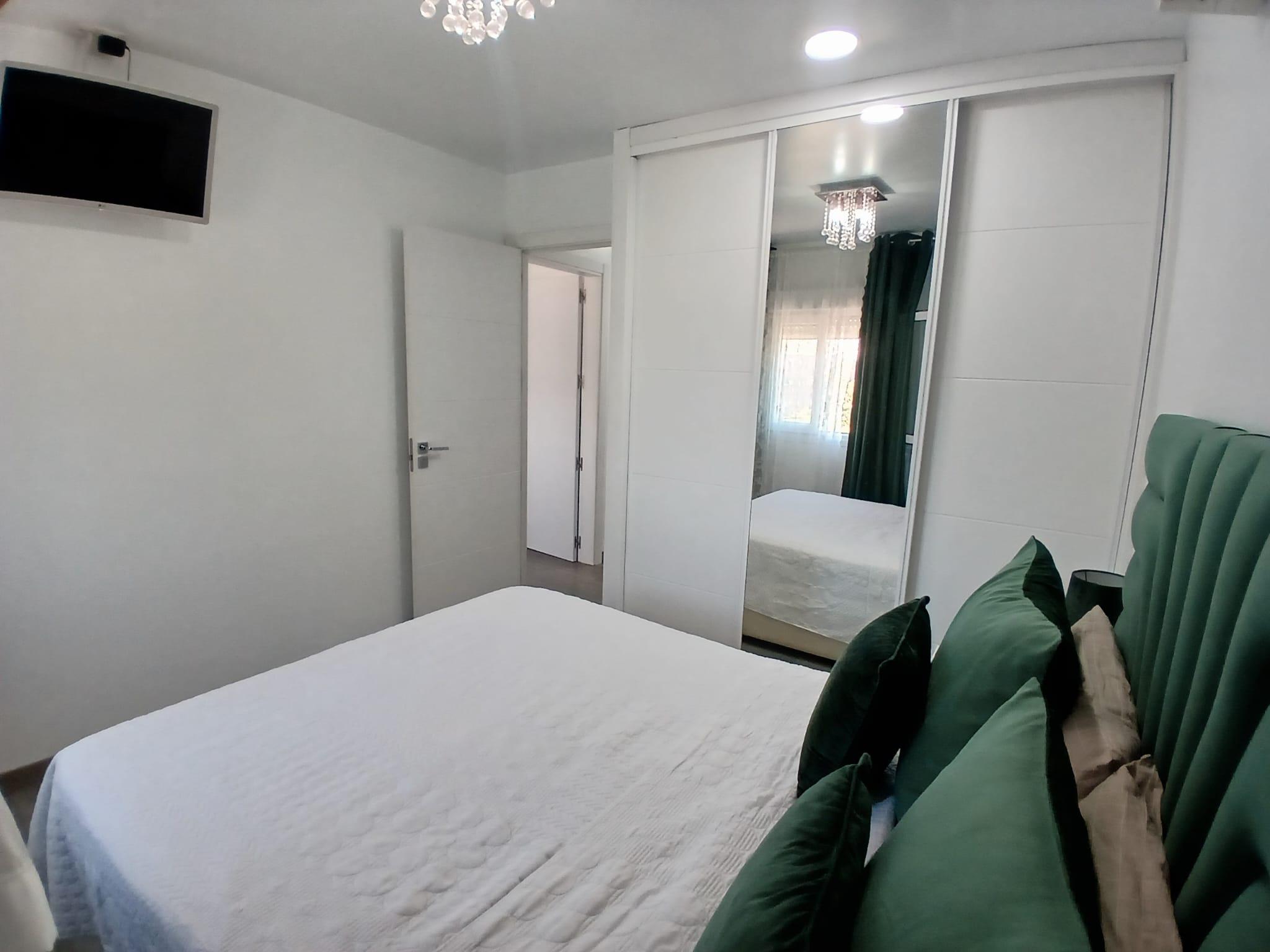 Imagen 13 Piso en venta en Torrejón De Ardoz / Cerca de todos los servicios.