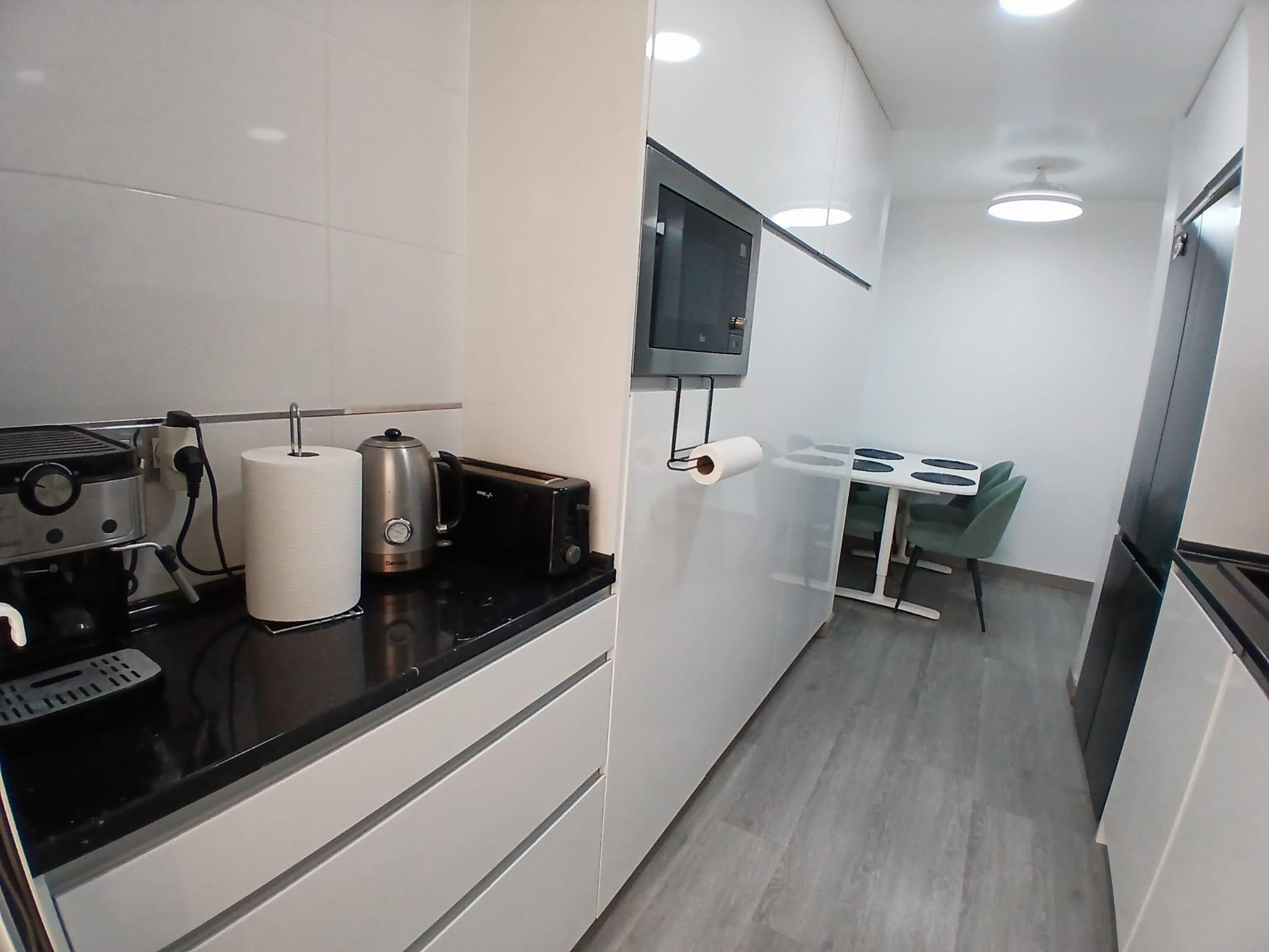 Imagen 3 Piso en venta en Torrejón De Ardoz / Cerca de todos los servicios.