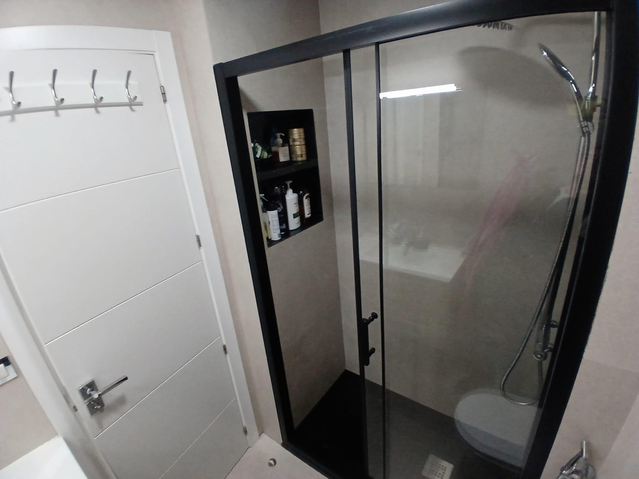 Imagen 10 Piso en venta en Torrejón De Ardoz / Cerca de todos los servicios.