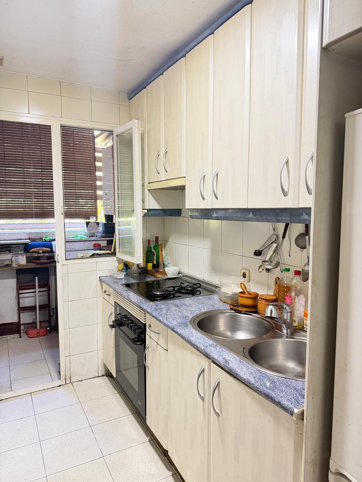 Imagen 2 Piso en venta en Torrejón De Ardoz / A dos minutos del ambulatorio del Juncal.