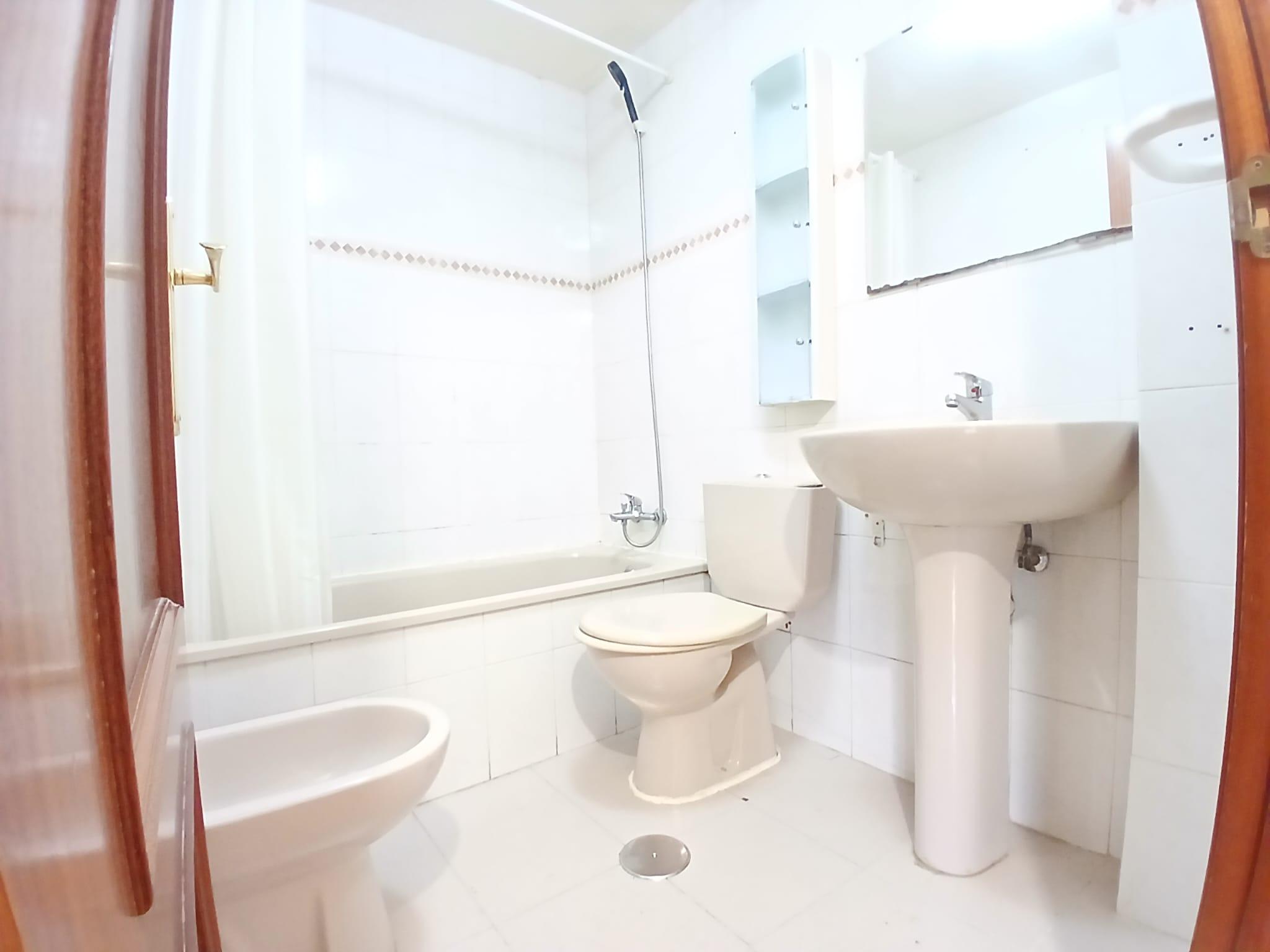 Imagen 17 Piso en venta en Torrejón De Ardoz / A tan solo tres minutos andando del parque El Juncal.