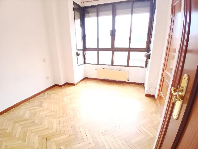Imagen 11 Inmueble 305155 - Piso en venta en Torrejón De Ardoz / A tan solo tres minutos andando del parque El Juncal.