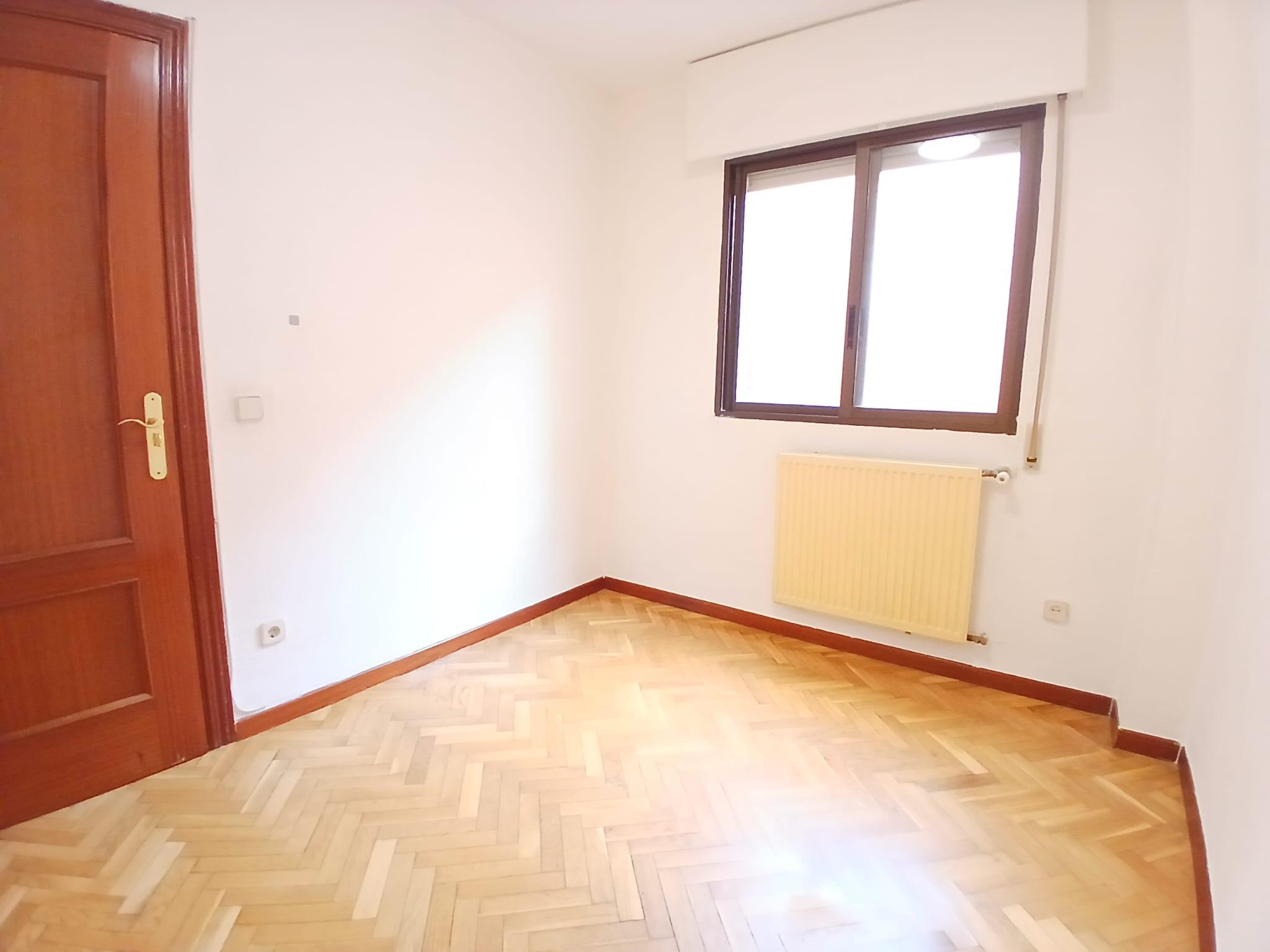Imagen 15 Piso en venta en Torrejón De Ardoz / A tan solo tres minutos andando del parque El Juncal.
