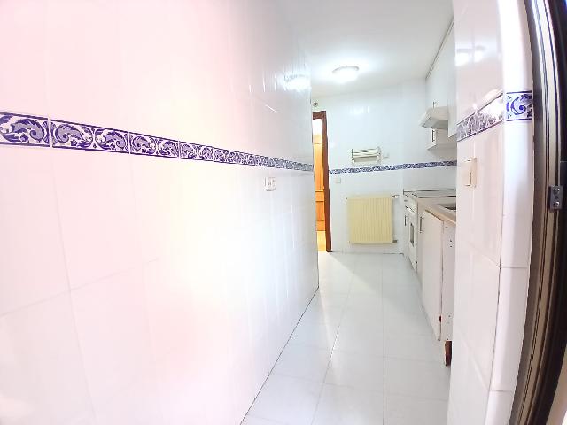 Imagen 3 Inmueble 305155 - Piso en venta en Torrejón De Ardoz / A tan solo tres minutos andando del parque El Juncal.