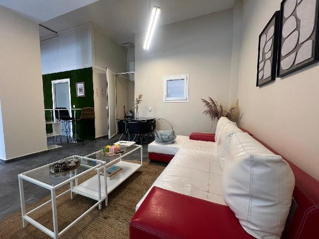 Imagen 9 Inmueble 305667 - Local Comercial en venta en San Fernando De Henares / Ubicada a un costado de la carretera...