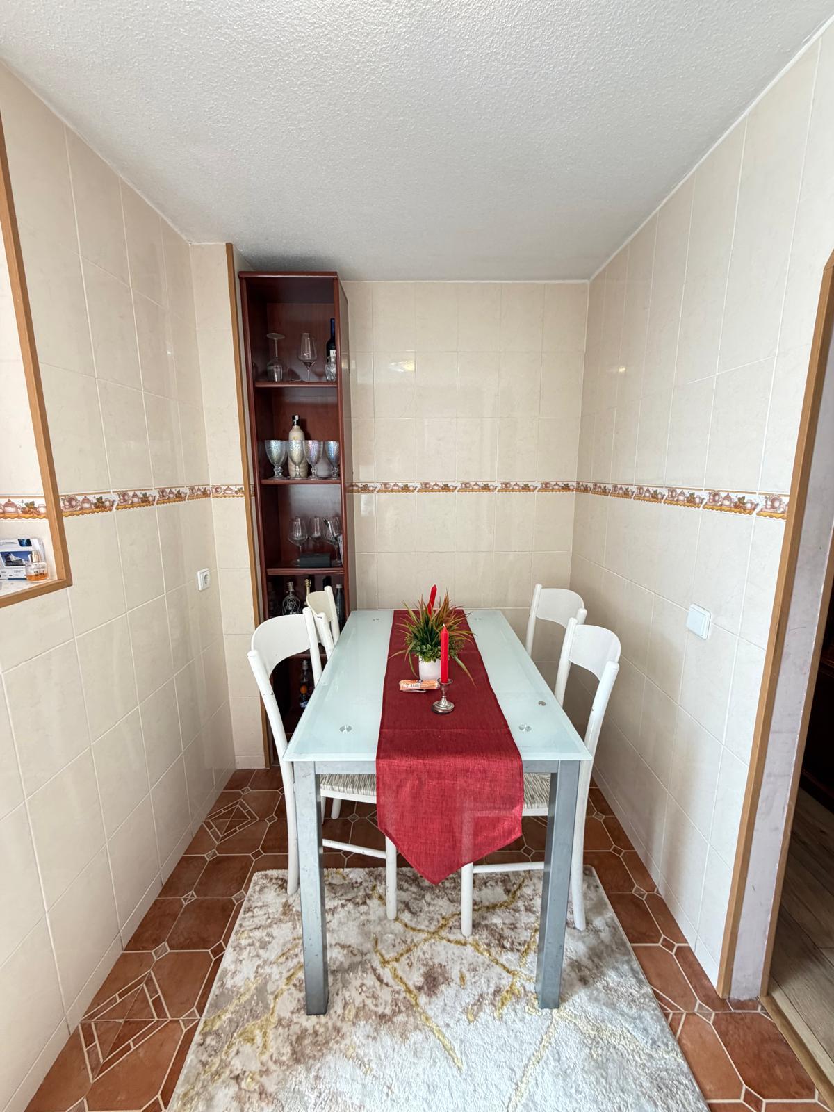 Imagen 4 Piso en venta en Torrejón De Ardoz / En el barrio de las Veredillas.