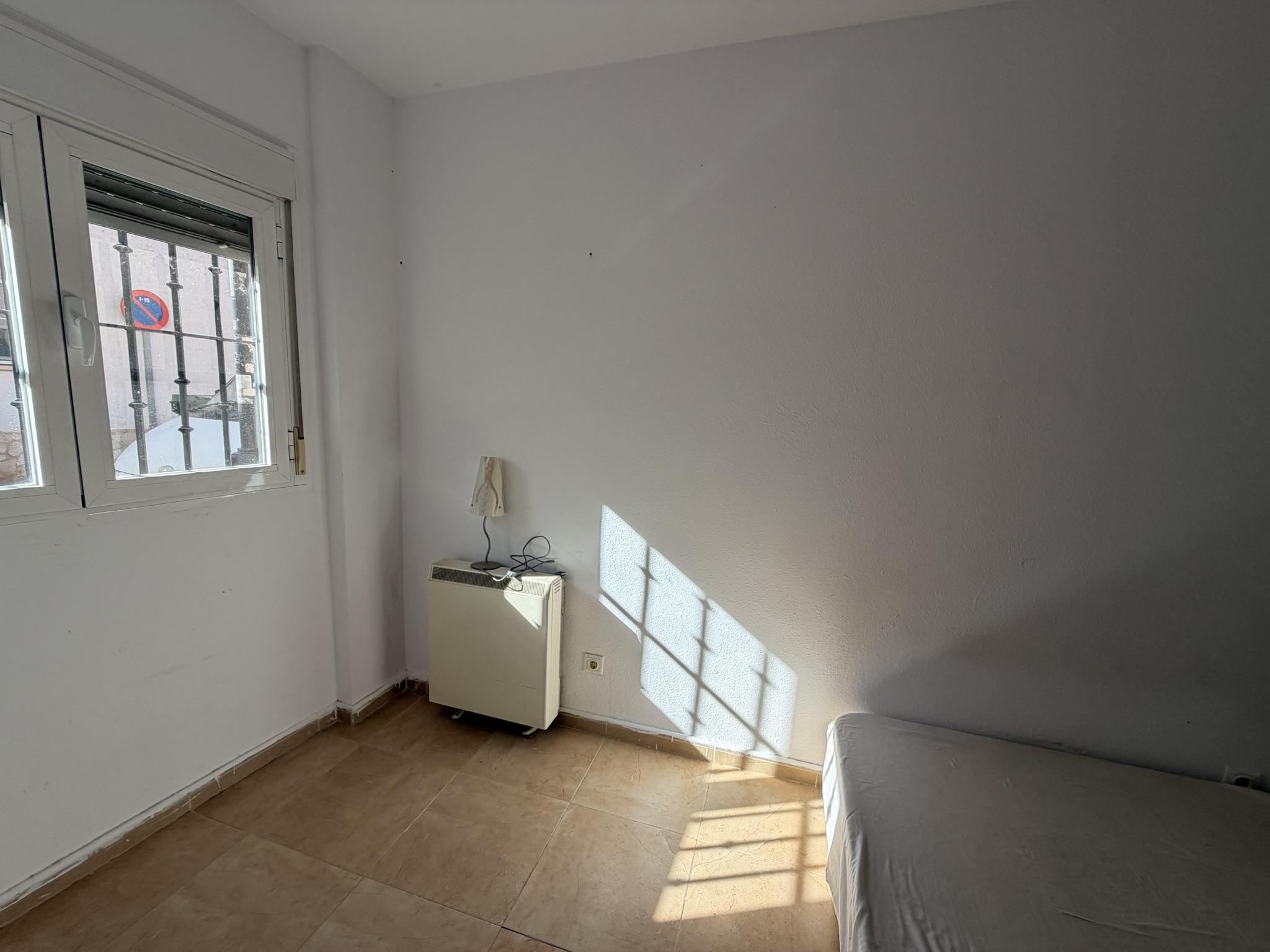 Imagen 3 Piso en venta en Pozo De Guadalajara / A 5 minutos del Ayuntamiento.