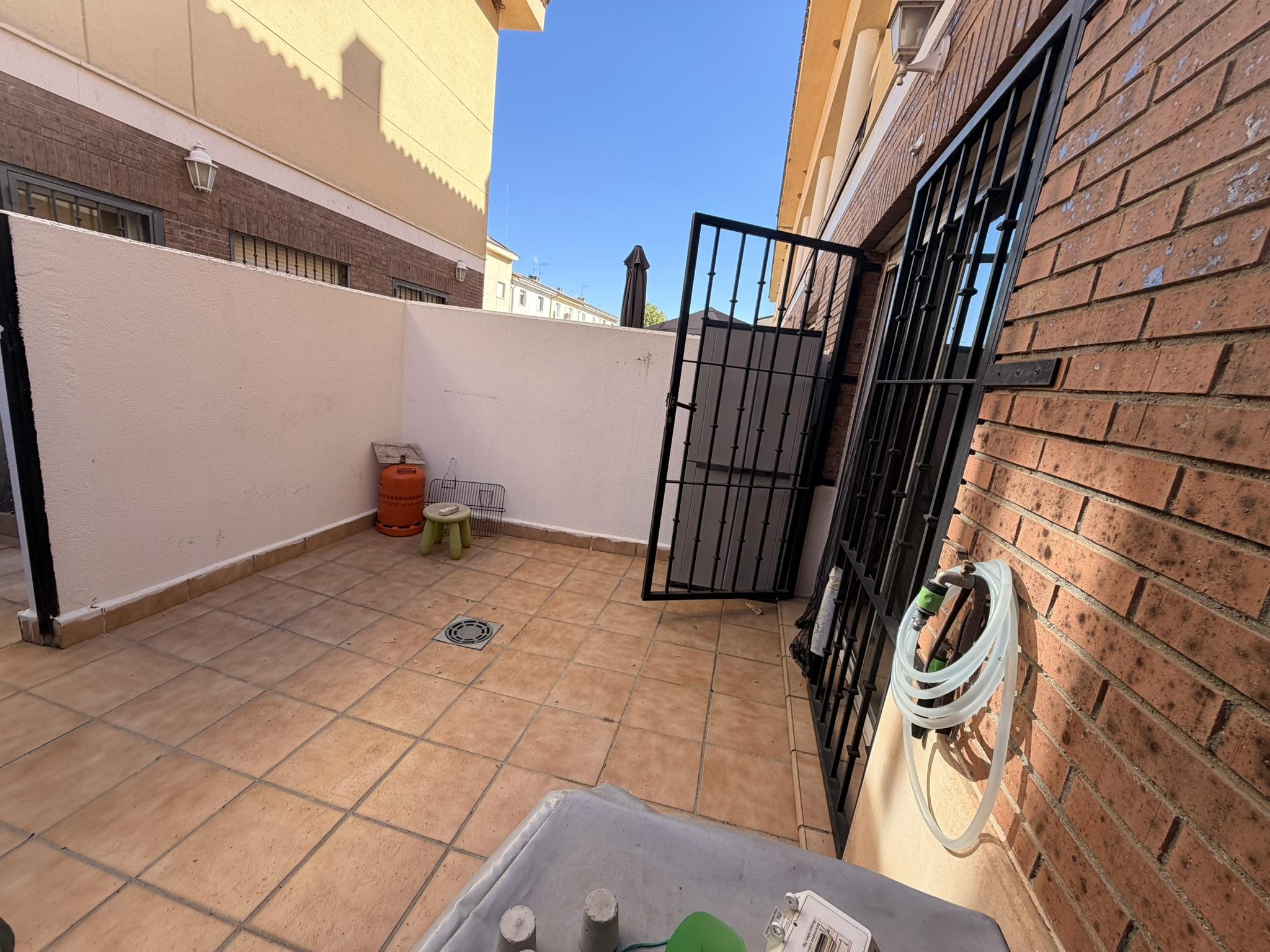 Imagen 14 Piso en venta en Pozo De Guadalajara / A 5 minutos del Ayuntamiento.