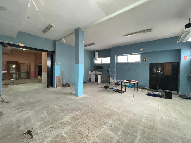 Imagen 7 Inmueble 306781 - Local Comercial en venta en San Martín De La Vega / Junto a parada de autobús y servicios ...