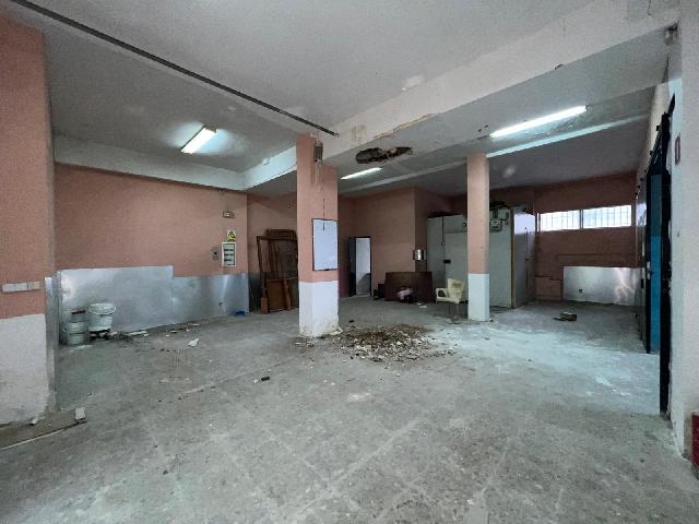 Imagen 12 Inmueble 306781 - Local Comercial en venta en San Martín De La Vega / Junto a parada de autobús y servicios ...