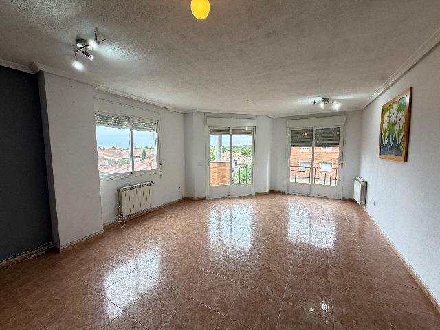 Imagen 3 Inmueble 306798 - Piso en venta en Azuqueca De Henares / Cerca del Colegio la Paloma