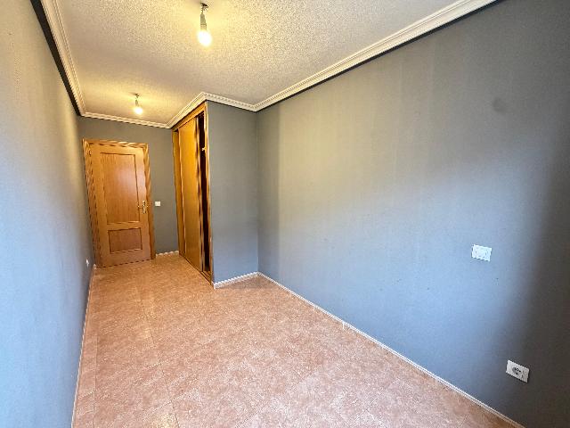 Imagen 14 Inmueble 306798 - Piso en venta en Azuqueca De Henares / Cerca del Colegio la Paloma