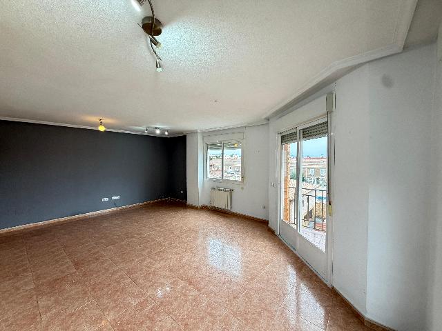 Imagen 4 Inmueble 306798 - Piso en venta en Azuqueca De Henares / Cerca del Colegio la Paloma