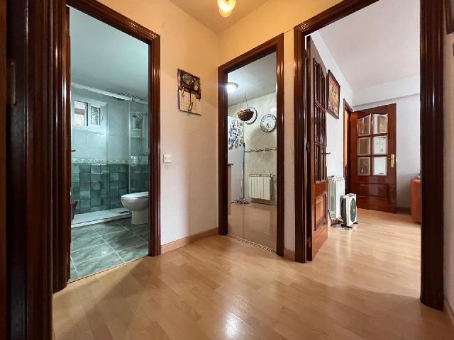 Imagen 8 Inmueble 306845 - Piso en venta en Torrejón De Ardoz / Enfrente del parque Jardin del Rosario.
