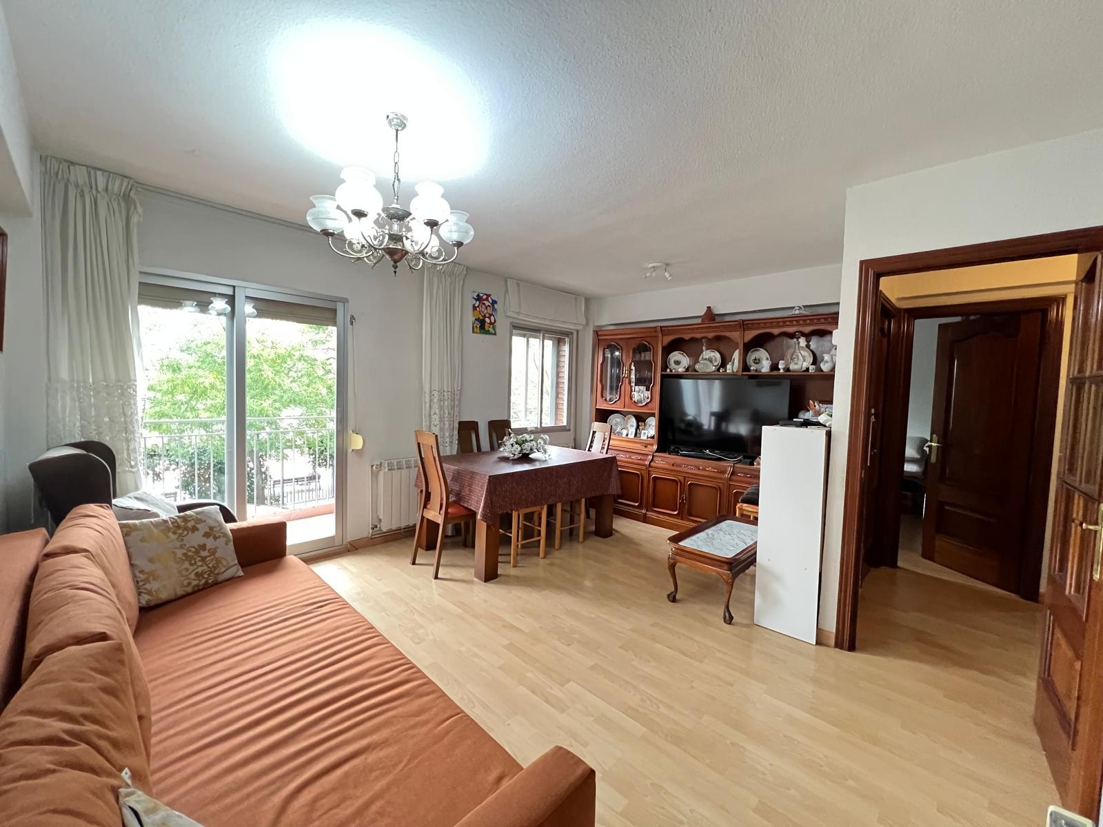 Imagen 4 Piso en venta en Torrejón De Ardoz / Enfrente del parque Jardin del Rosario.