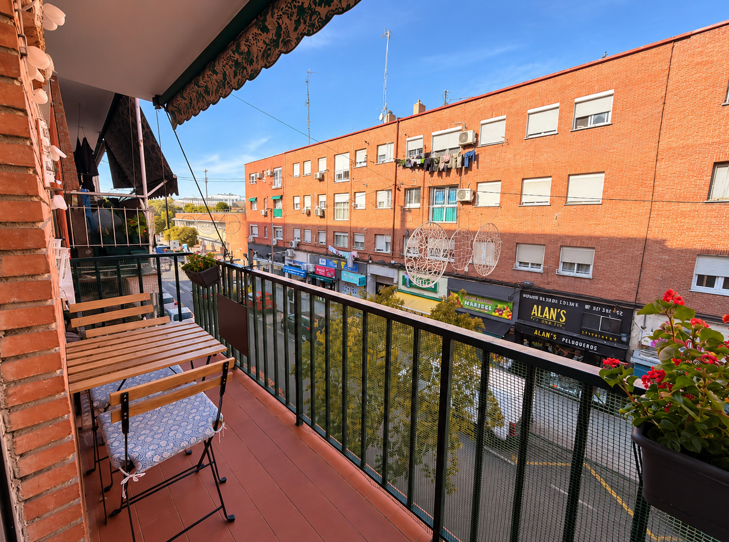 Imagen 5 Piso en venta en Madrid / A 5 minutos intercambiador Canillejas