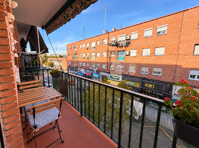 Imagen 5 Inmueble 307108 - Piso en venta en Madrid / A 5 minutos intercambiador Canillejas