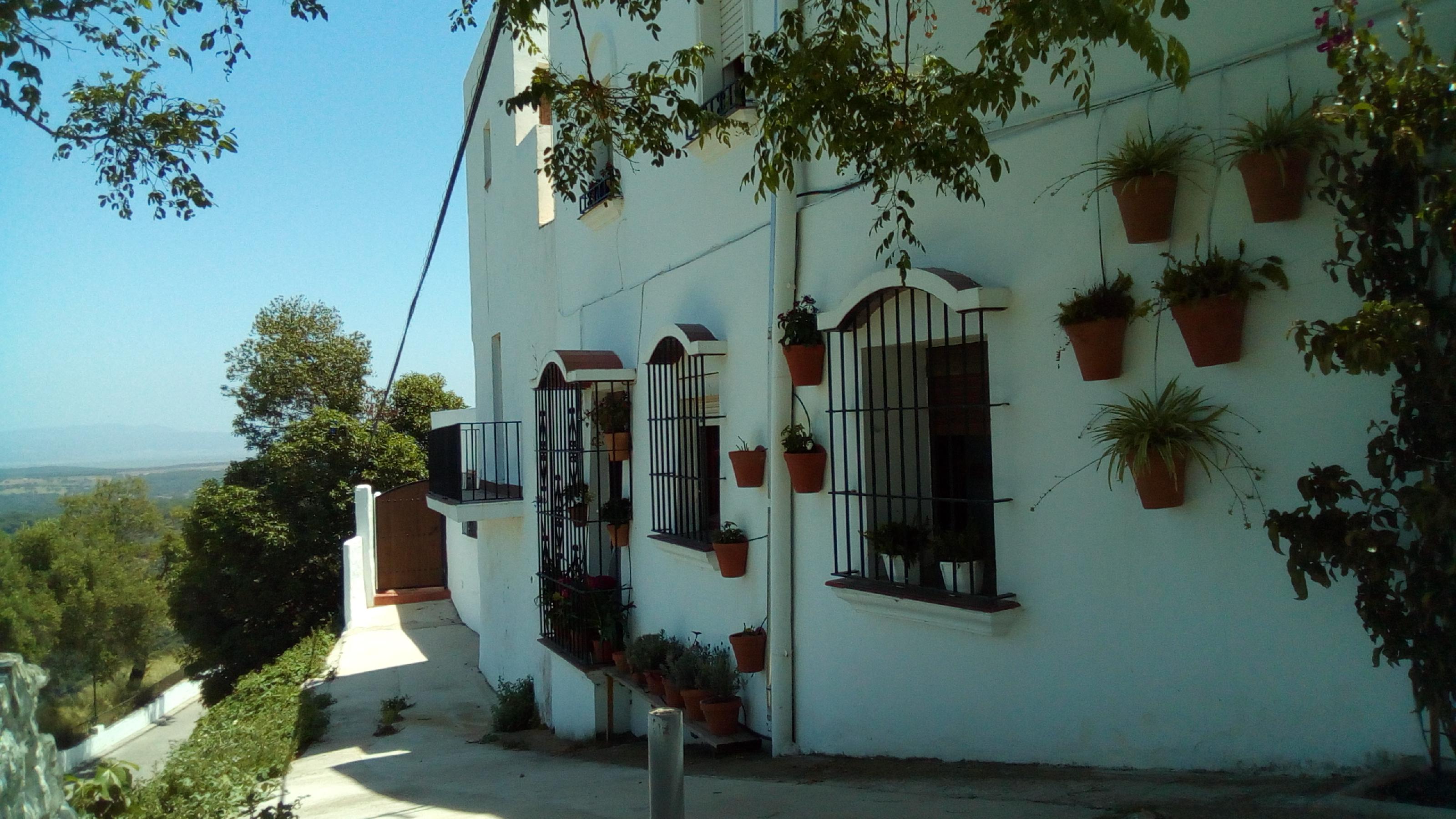 Imagen 2 Casa Adosada en venta en Vejer De La Frontera / Próximo a la plaza del pueblo, bares y com...