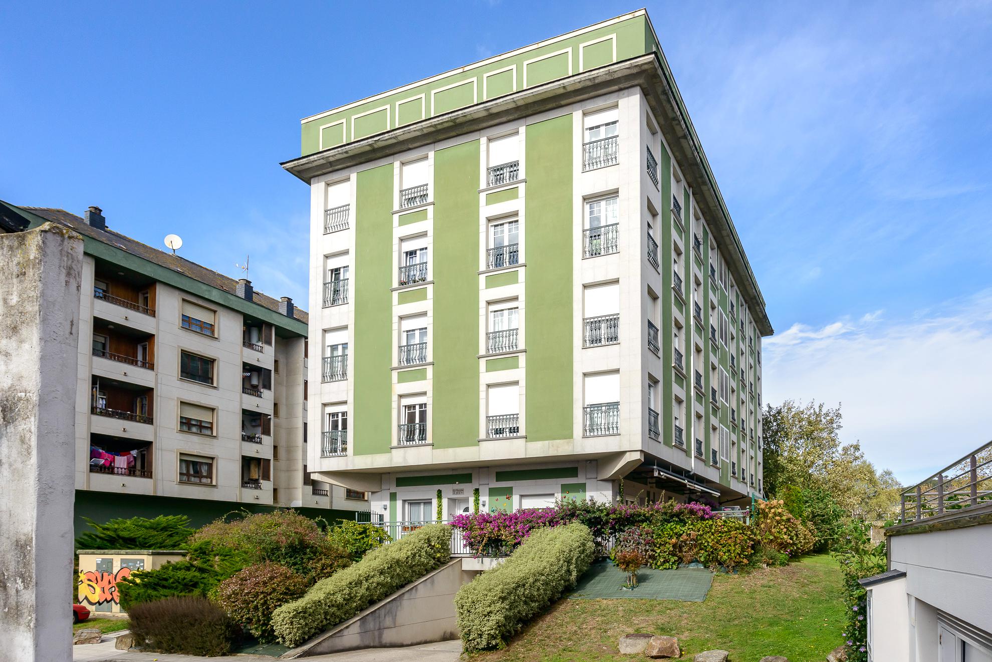 Imagen 1 Ático en venta en Navia / Duplex con excelentes calidades en Navia.