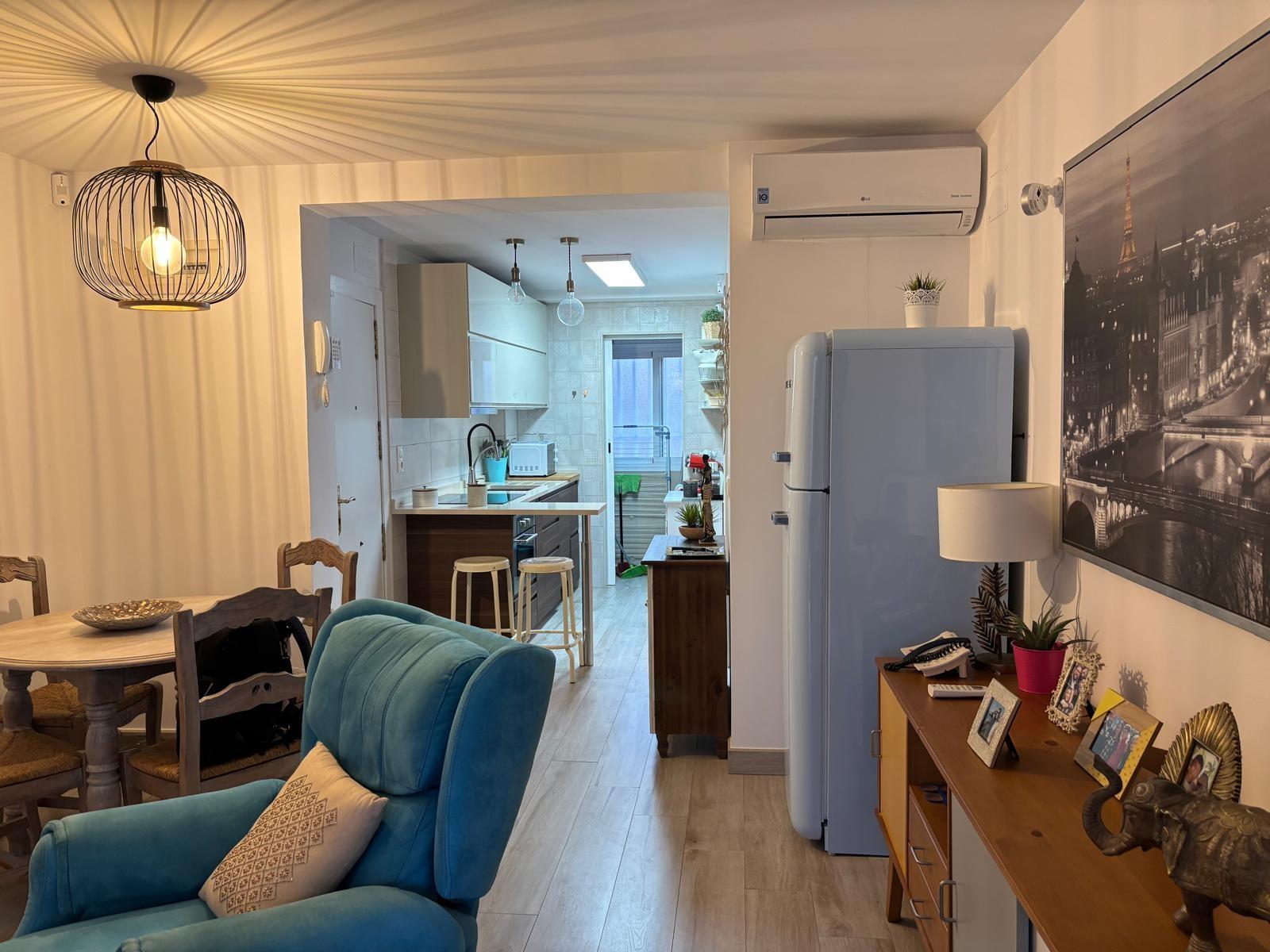 Imagen 1 Apto. Playa en venta en Benidorm / Levante dos calles de la playa