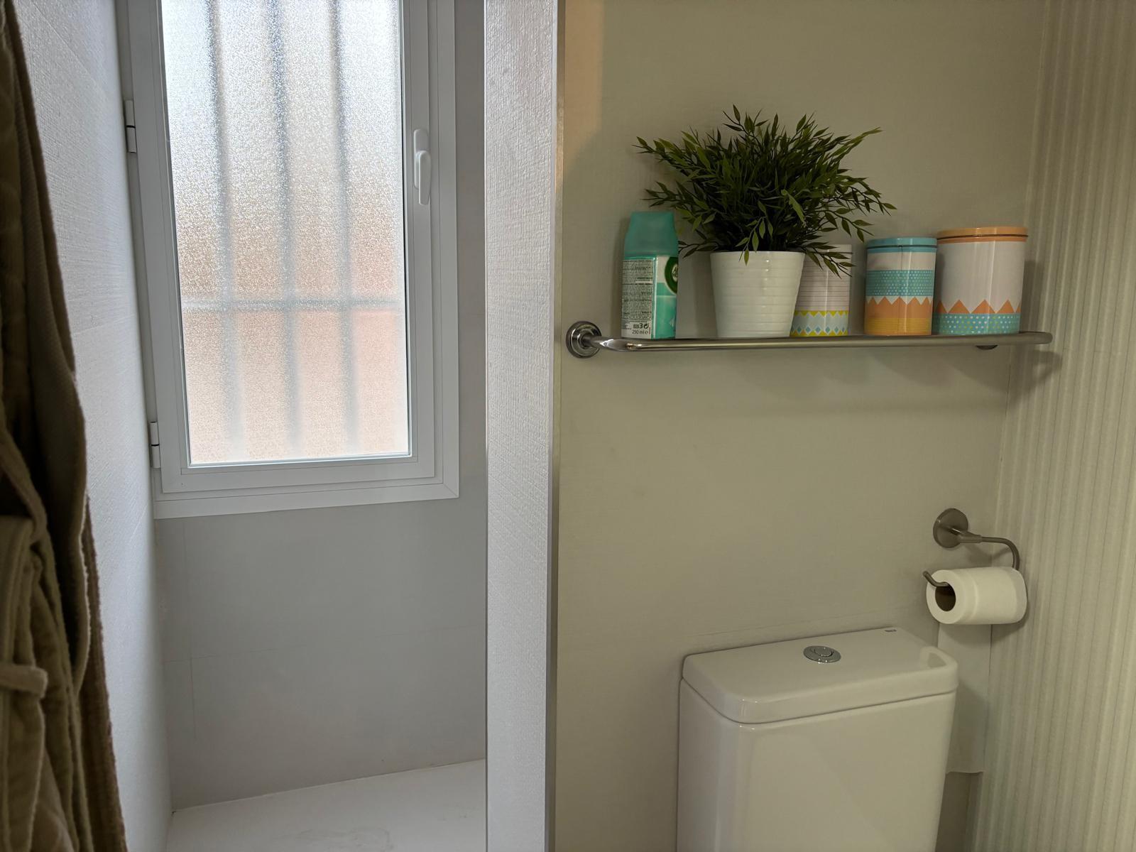 Imagen 7 Apto. Playa en venta en Benidorm / Levante dos calles de la playa