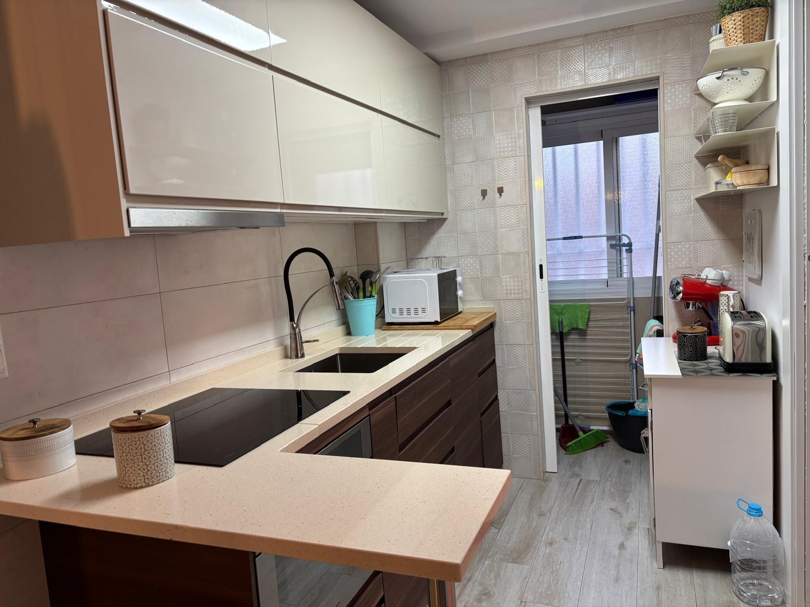 Imagen 19 Apto. Playa en venta en Benidorm / Levante dos calles de la playa