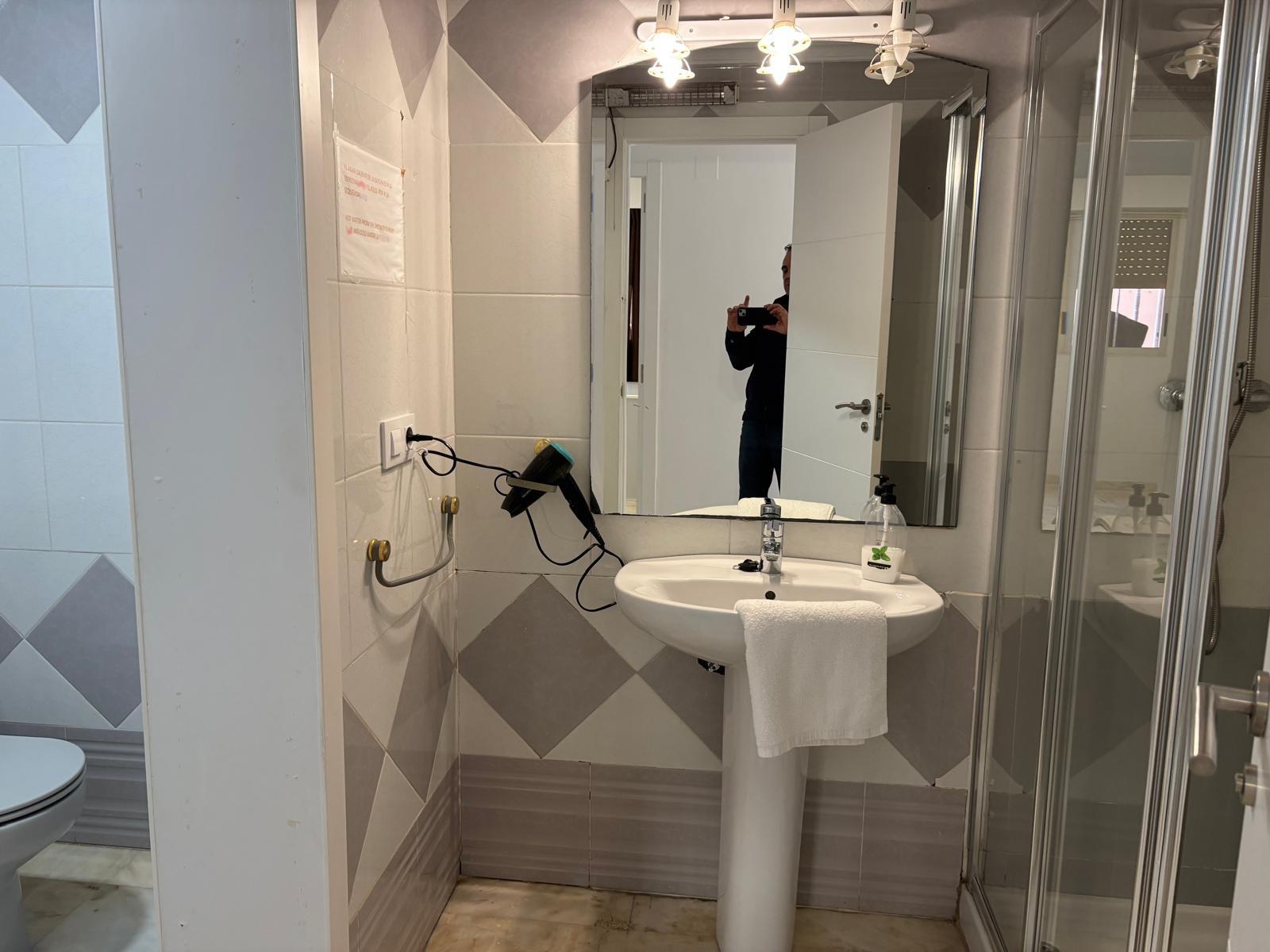 Imagen 19 Apto. Playa en venta en Benidorm / A 150 metros dela playa de poniente