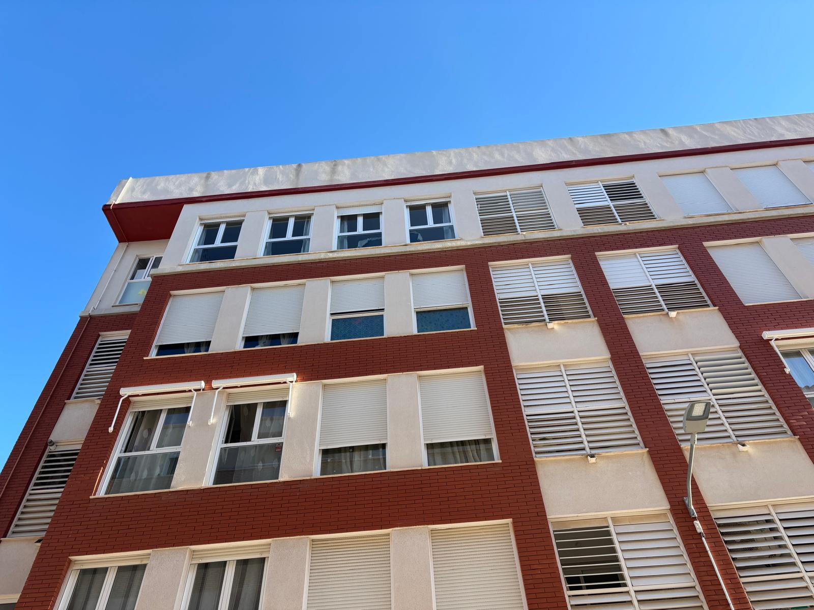 Imagen 1 Apto. Playa en venta en Castalla / A una calle del polideportivo de castalla