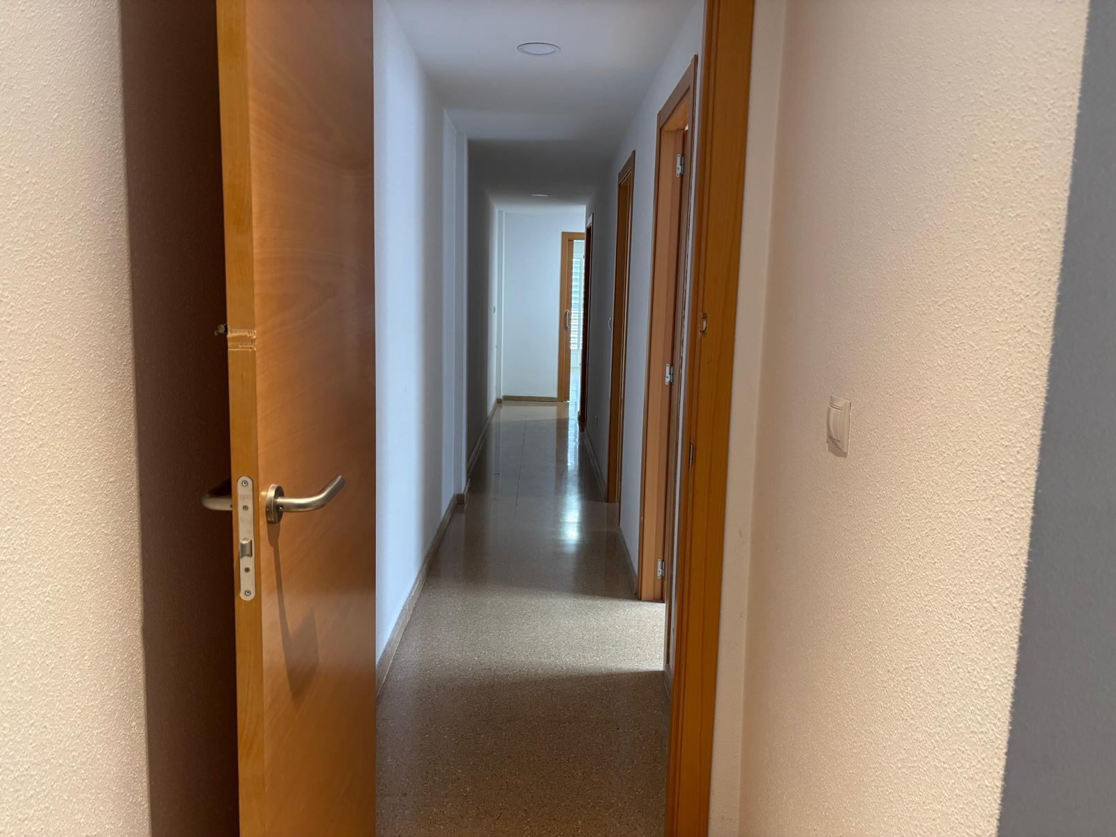 Imagen 11 Apto. Playa en venta en Castalla / A una calle del polideportivo de castalla