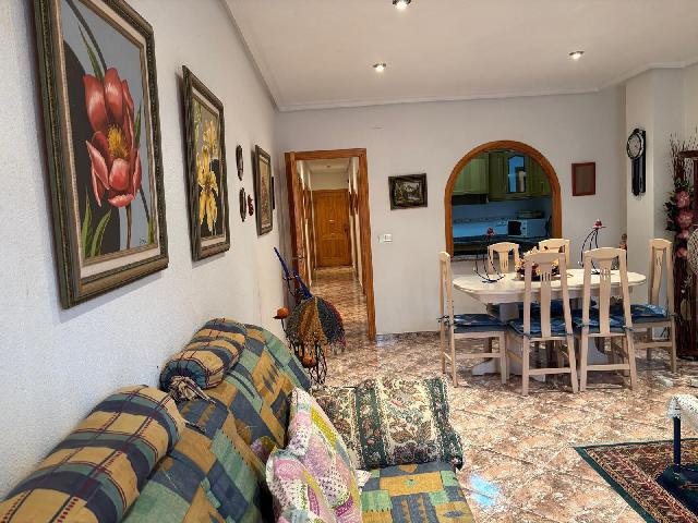 Imagen 9 Inmueble 300138 - Apto. Playa en venta en Torrevieja / A cuatro calles de la playa zona centro