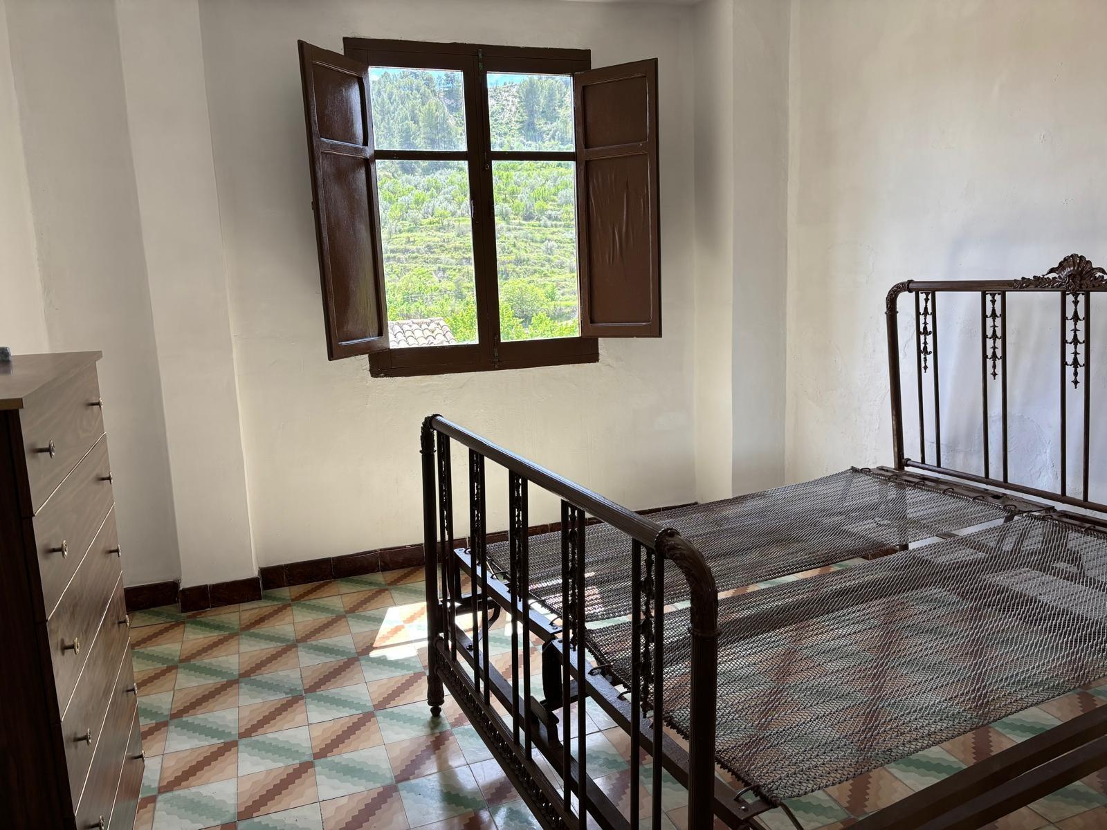 Imagen 2 Casa Adosada en venta en Benilloba / Benilloba centro, con vistas a la montaña