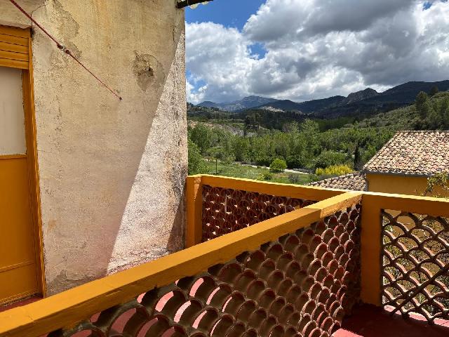 Imagen 1 Inmueble 300912 - Casa Adosada en venta en Benilloba / Benilloba centro, con vistas a la montaña