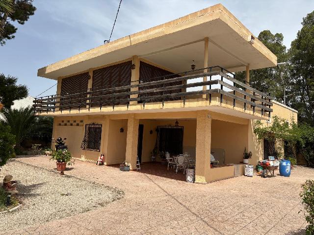 Imagen 1 Inmueble 304086 - Casa Aislada en venta en Elda / Hacienda de Elda a 100 metros