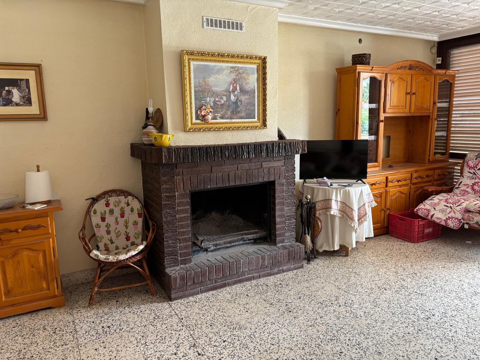 Imagen 2 Casa Aislada en venta en Elda / Hacienda de Elda a 100 metros