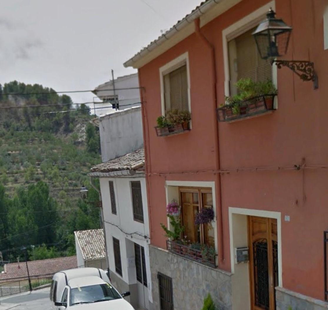 Imagen 1 Casa Adosada en venta en Benilloba / Beniloba centro, bar moreres