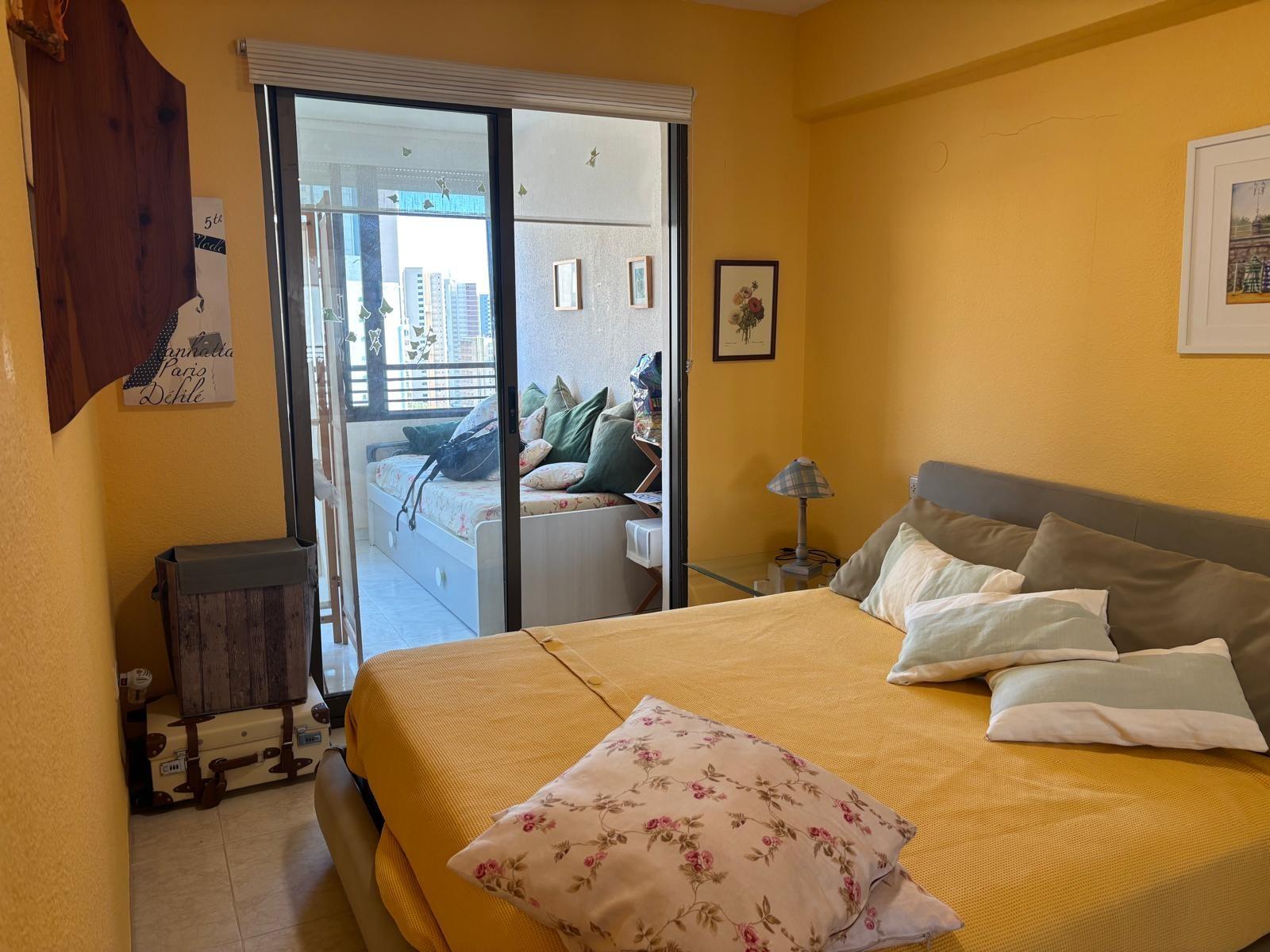 Imagen 3 Apto. Playa en venta en Benidorm / Calle esperanto con avenida de europa