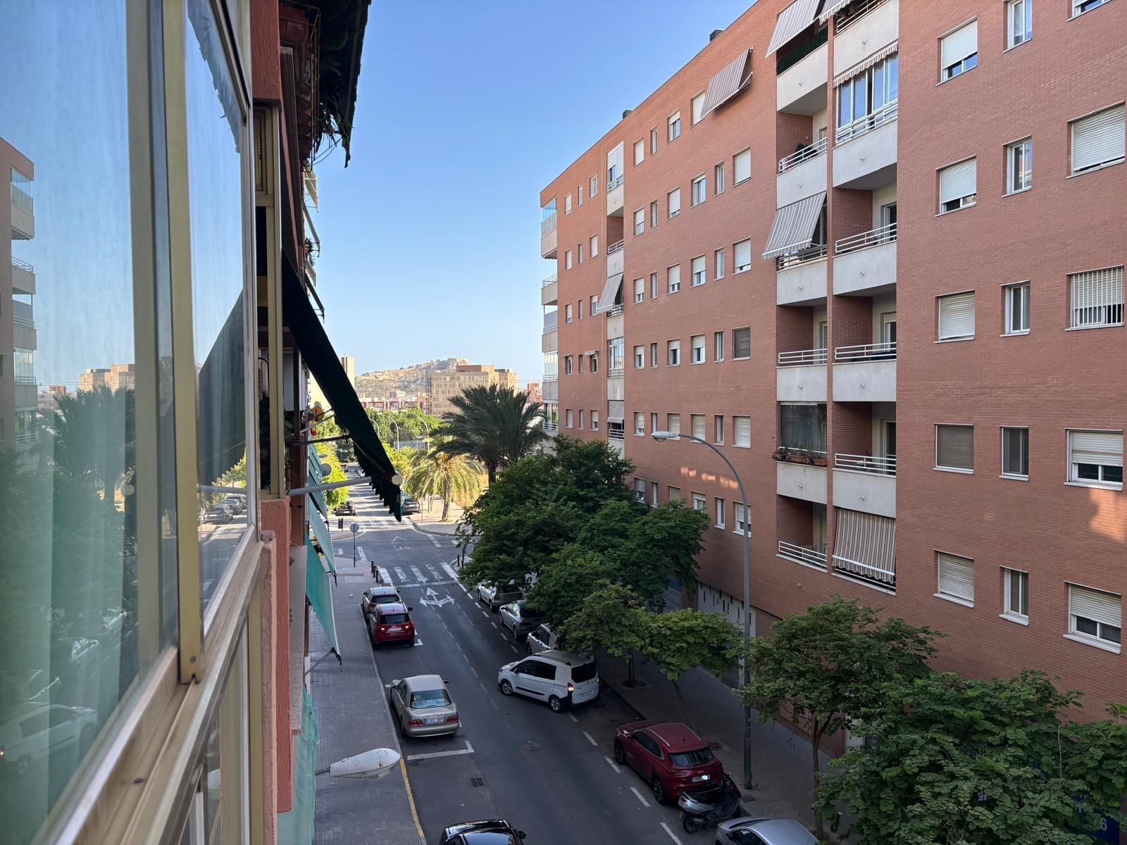Imagen 6 Apartamento en venta en Alicante/alacant / Calle teulada av bulevar