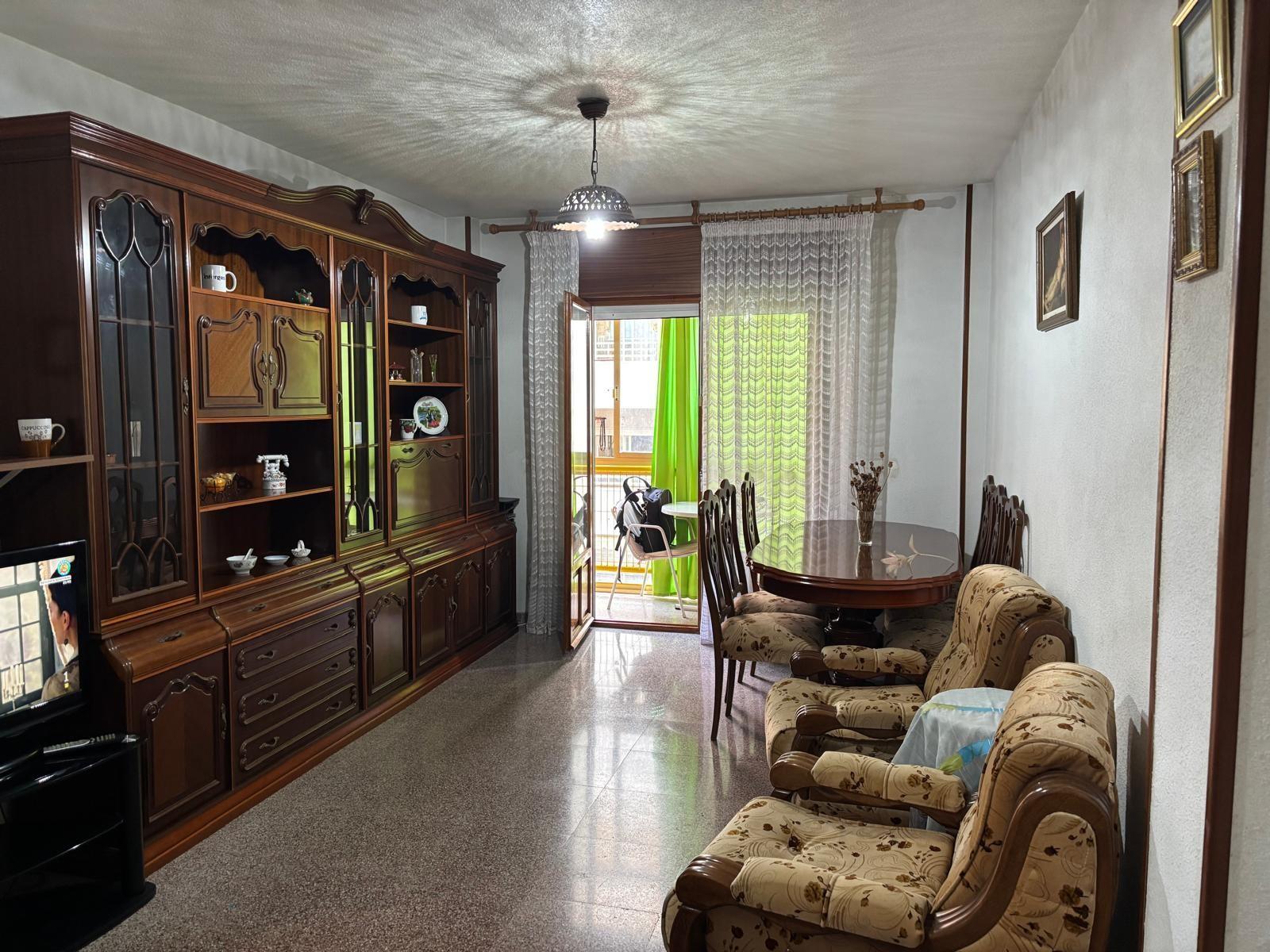 Imagen 1 Apartamento en venta en Alicante/alacant / Calle teulada av bulevar