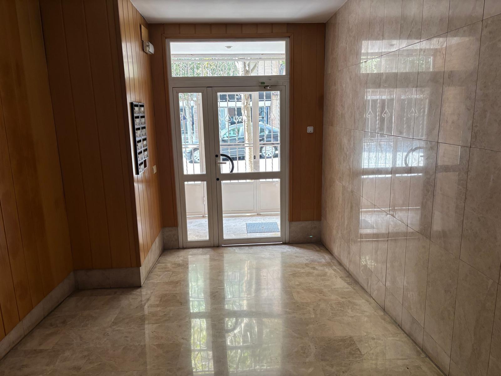Imagen 4 Apartamento en venta en Alicante/alacant / Al principio de la avenida de Alcoy centro