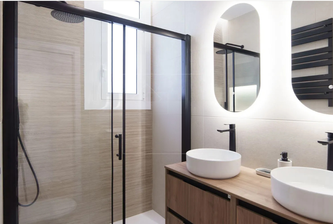 Imagen 12 Piso en venta en Barcelona / Entre plaza alfons comin y carrer de craywinckel