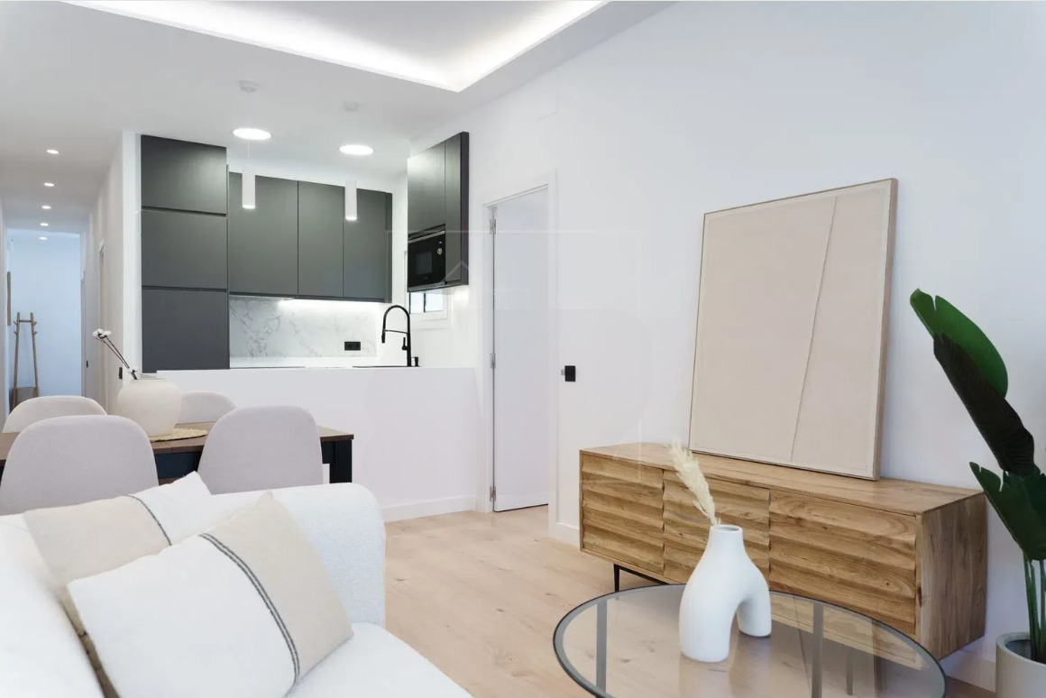 Imagen 4 Piso en venta en Barcelona / Entre plaza alfons comin y carrer de craywinckel
