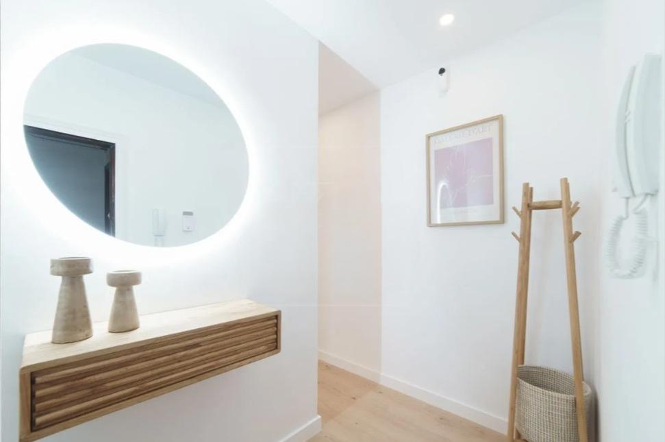 Imagen 6 Piso en venta en Barcelona / Entre plaza alfons comin y carrer de craywinckel