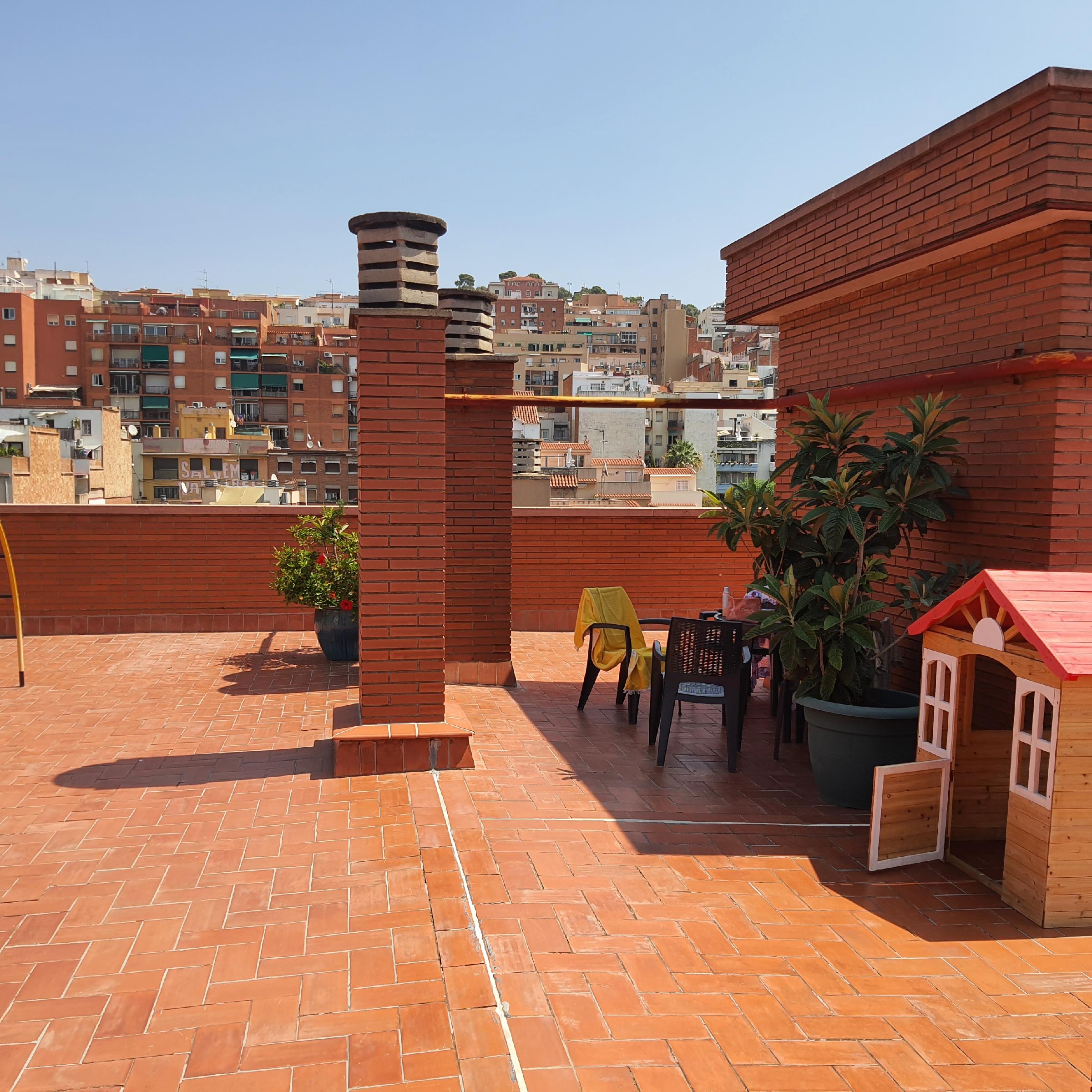 Imagen 4 Piso en venta en Barcelona / Entre baixada de la gloria y baixada de briz