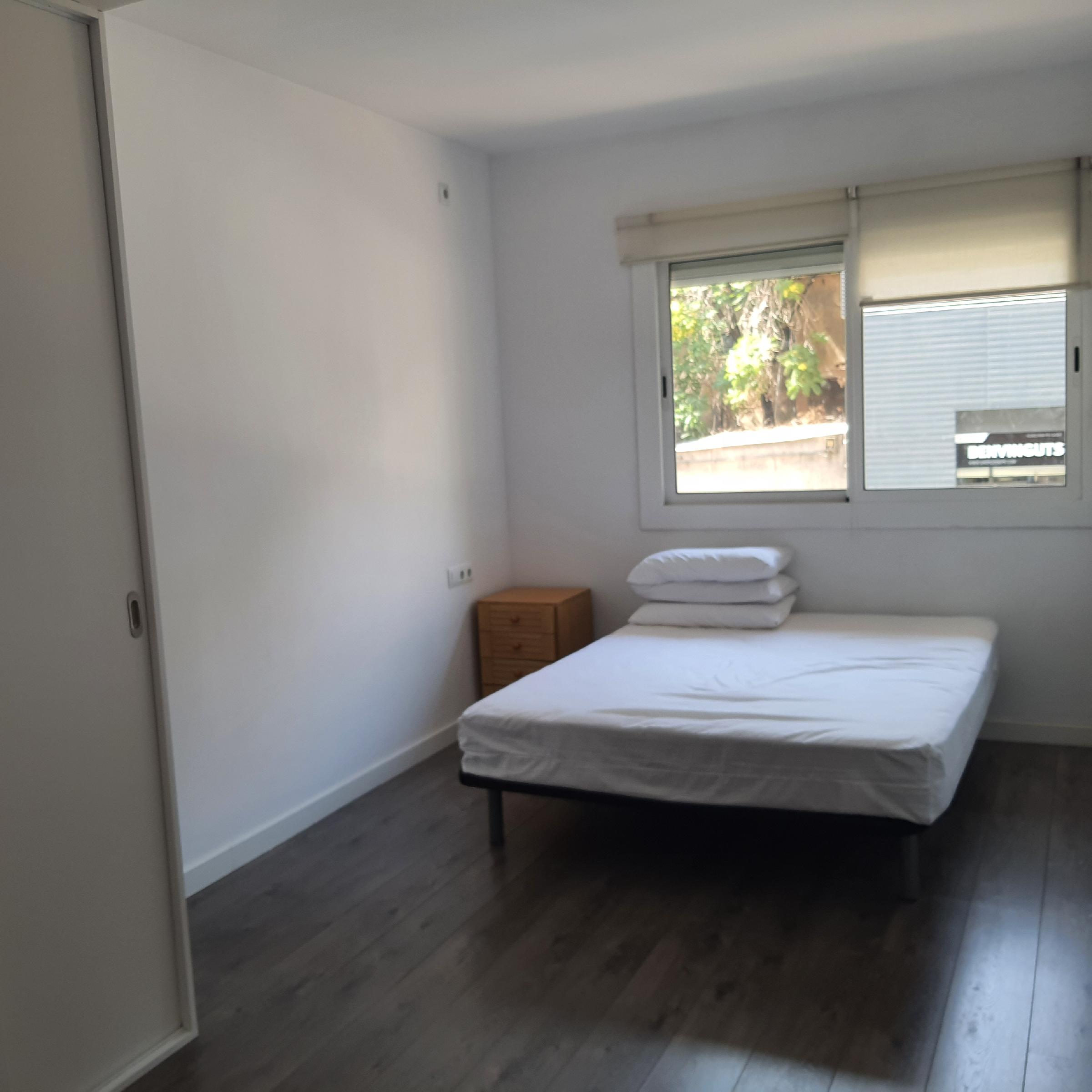 Imagen 21 Piso en venta en Barcelona / Entre baixada de la gloria y baixada de briz